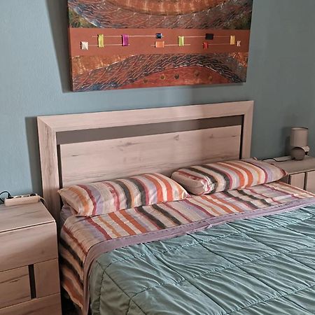 Nexo Apartment Салоу Екстериор снимка