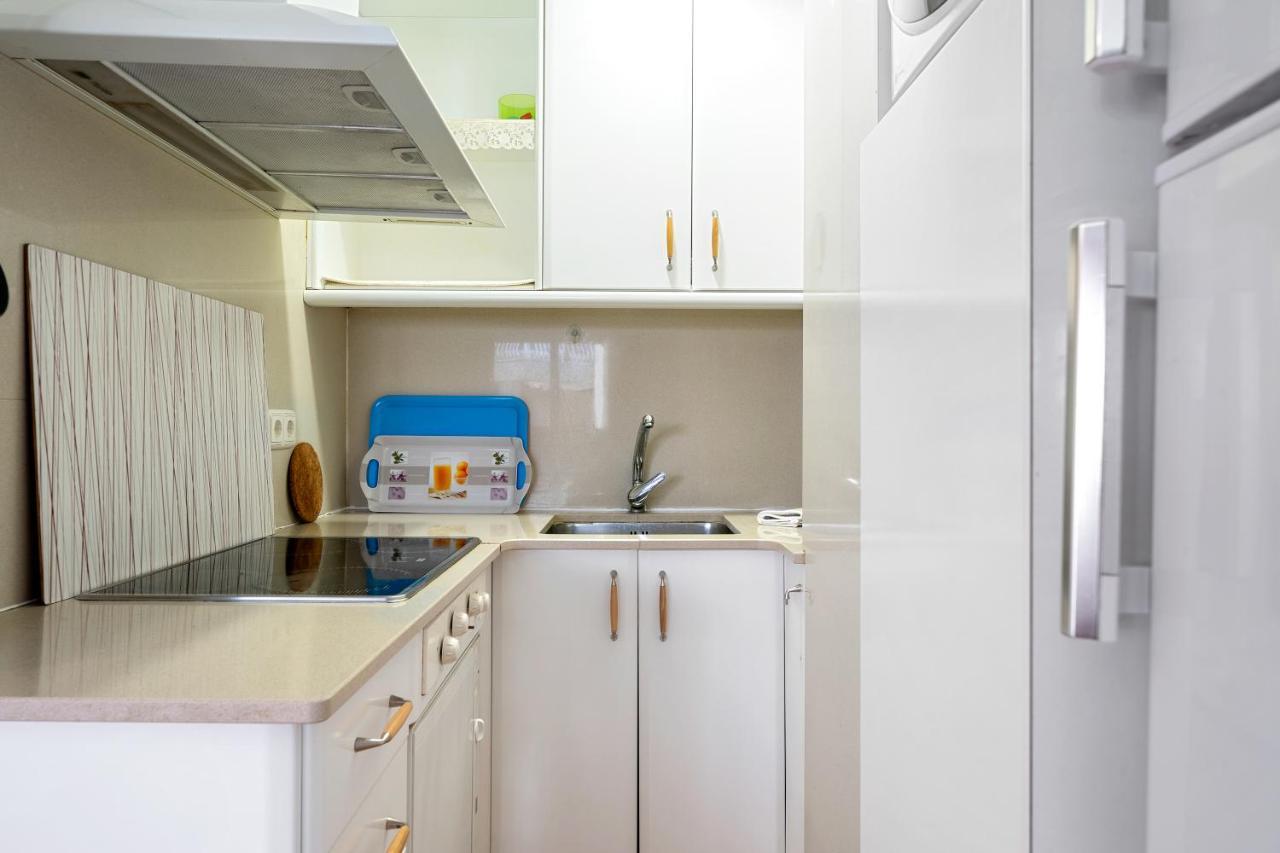 Nexo Apartment Салоу Екстериор снимка